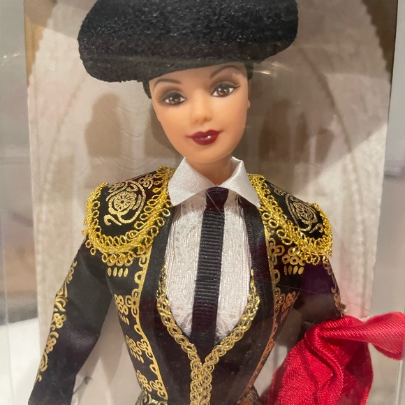 Spanish Barbie doll - vintage - Picture 2 of 5
